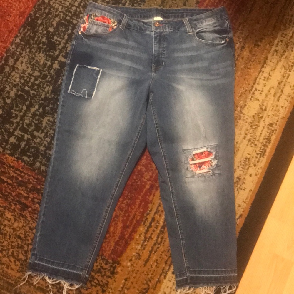 Faded Glory Capris